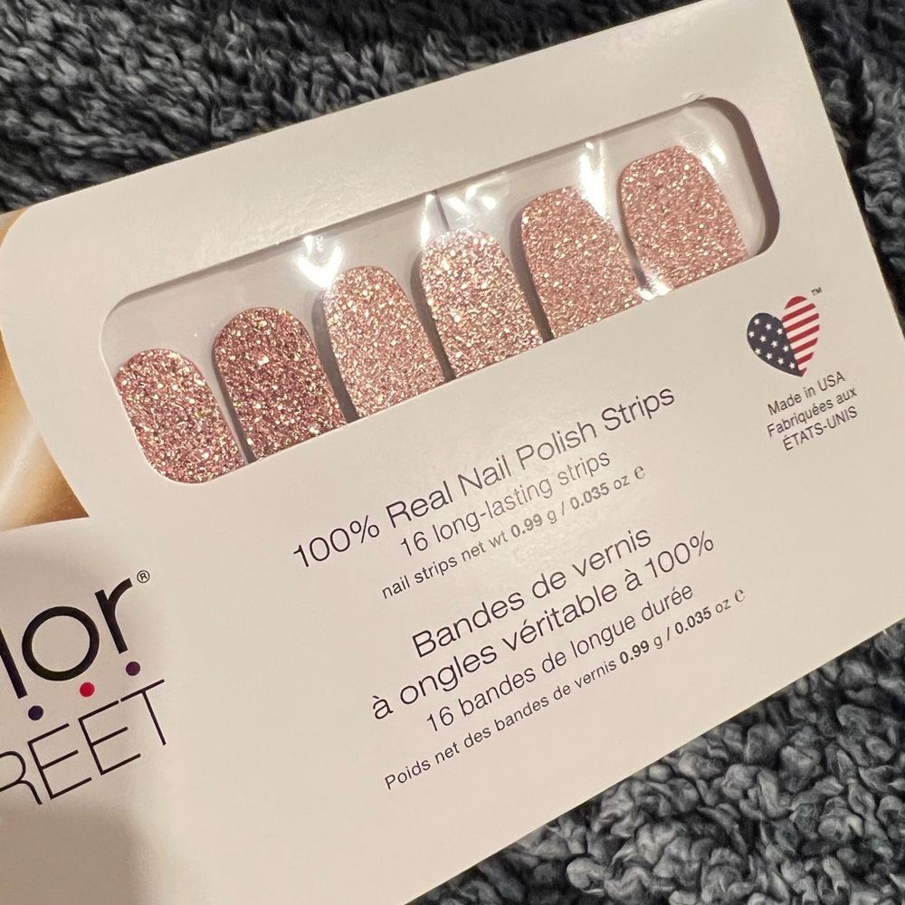 Color Street nail strips for the social butterfly in you! Never an LES required